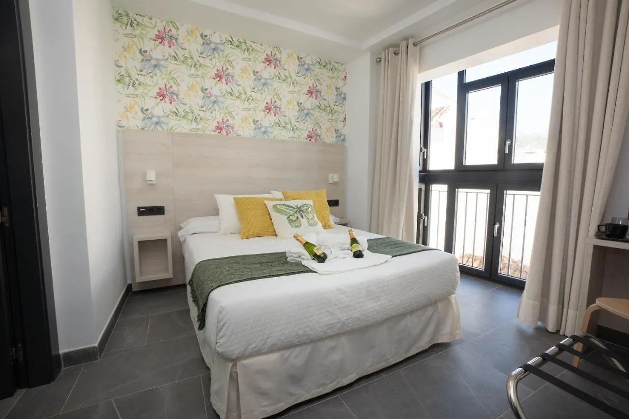 Pensionat Nerja-Centro-Jacuzzi- Mirador De La Ermita- Adults Recommended Hotell