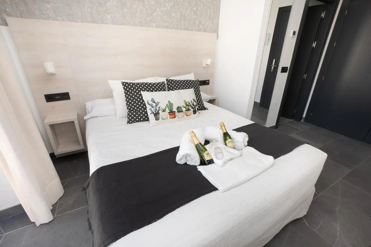 Nerja-Centro-Jacuzzi- Mirador De La Ermita- Adults Recommended Hotell 0*, Nerja Spanien
